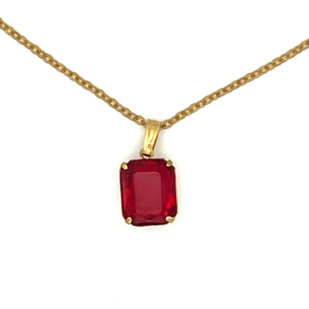 Vintage Red Glass Pendant Necklace | Emerald Cut Gold Tone